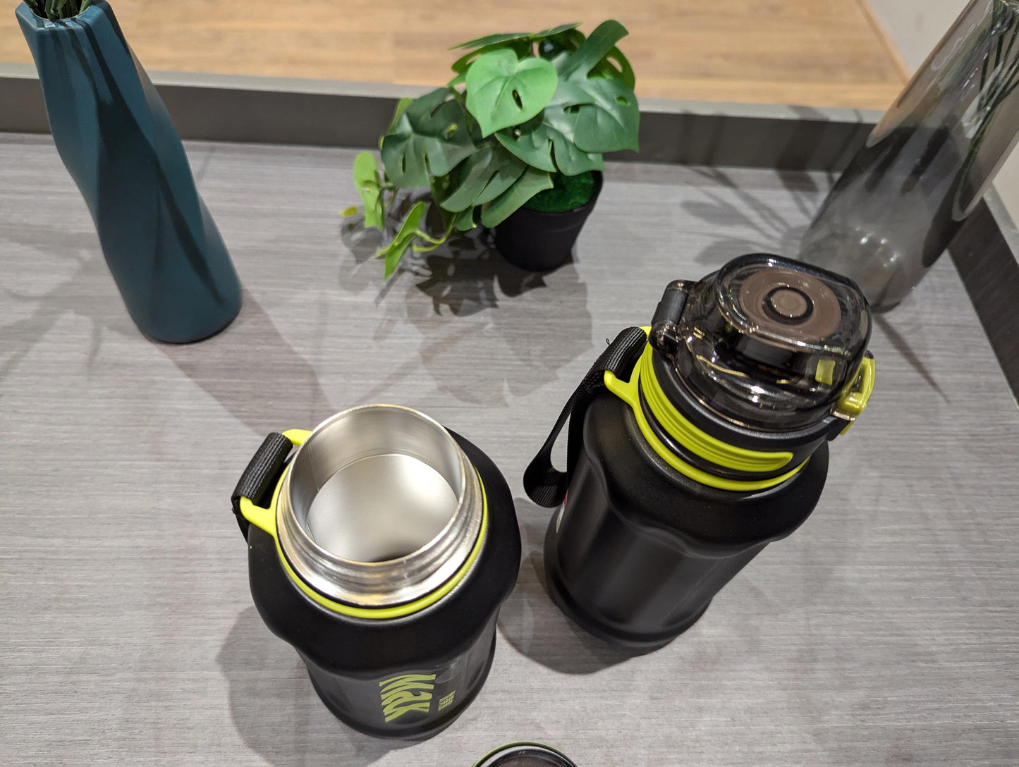 Metal Vacuum Flask with Screw Cap